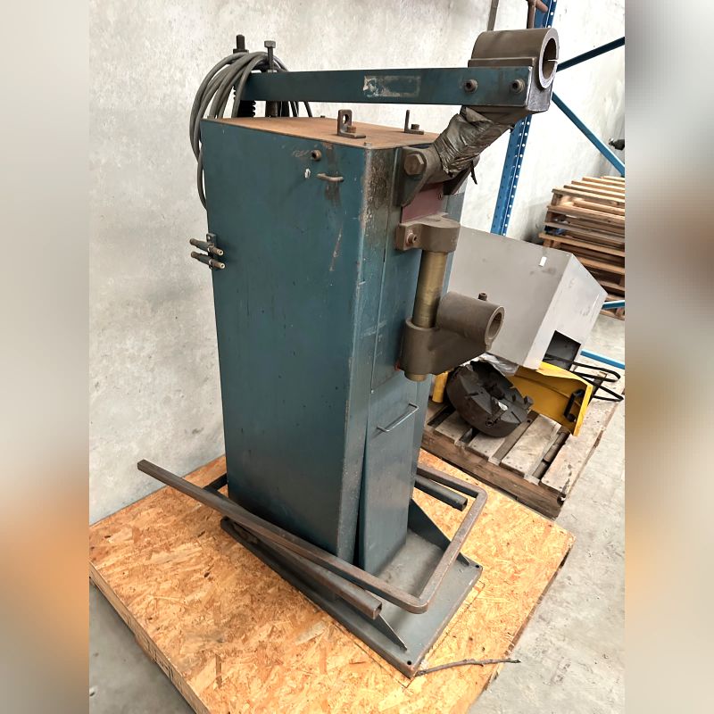 Used Holloway Model MS10 Spot Welder