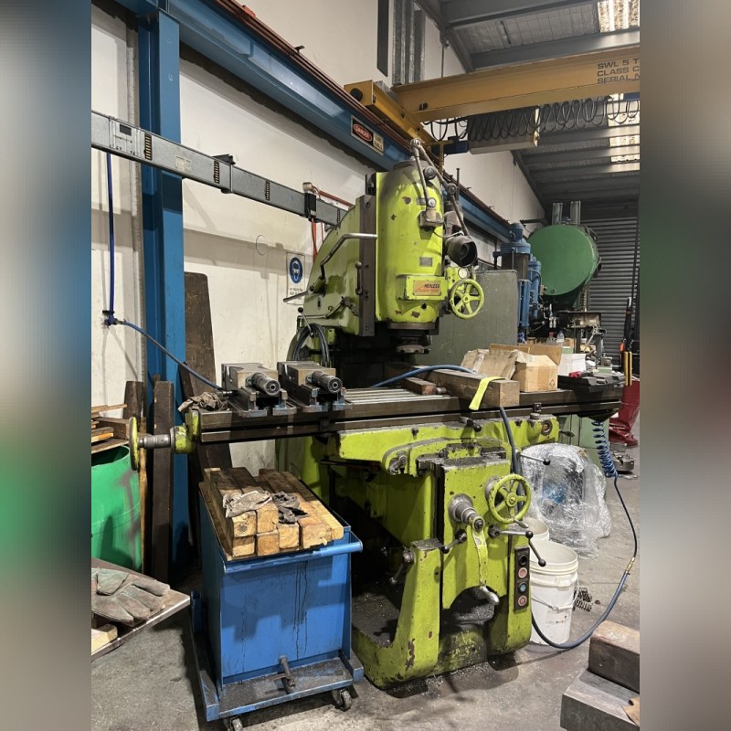 Used Milling Machine